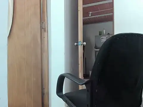 caiiobahia online show from November 25, 2:06 pm