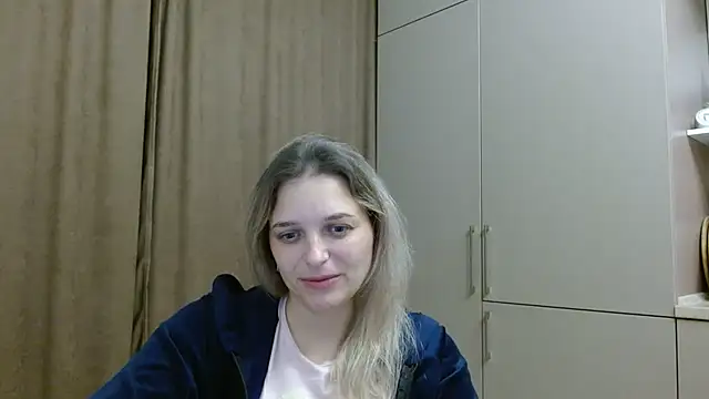 ElisSky301 online show from November 18, 9:08 pm