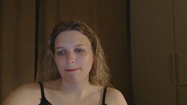 ElisSky301 online show from May 27, 8:06 pm