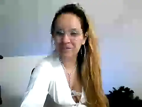 Snapshot of barbara896 chatting on January 6, 11:29 pm barbara896 online show from January 6, 11:29 pm