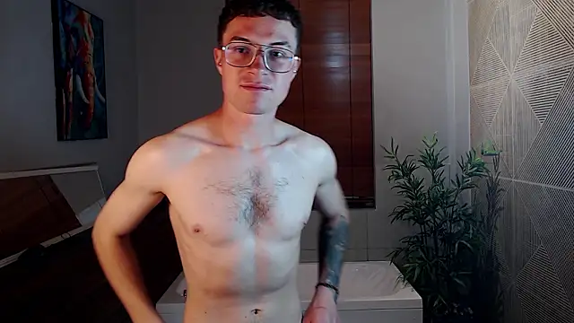 Lil James online show from February 16, 8:49 pm