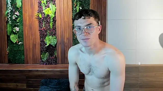 Lil James online show from May 7, 8:25 pm