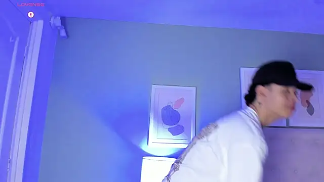 ApoloRicci online show from February 20, 7:47 pm