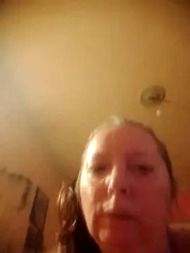 Mairi702 online show from May 8, 10:20 am