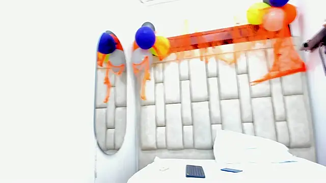 Snapshot of LustTrinity_OS chatting on October 30, 1:51 am LustTrinity OS online show from October 30, 1:51 am