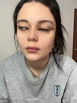 Selena Roa online show from February 12, 3:18 pm