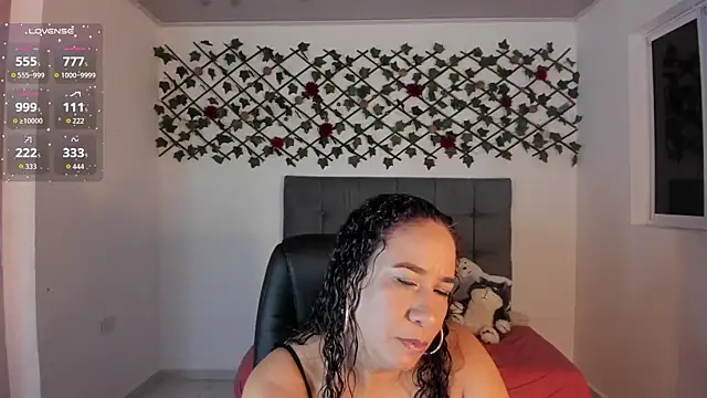 Karly Closson online show from November 22, 3:16 am