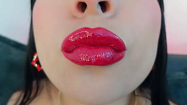 Snapshot of mia_roux1 chatting on April 22, 9:16 pm mia roux1 online show from April 22, 9:16 pm