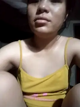 Snapshot of Yumi_sexyy chatting on May 23, 10:25 pm Yumi sexyy online show from May 23, 10:25 pm