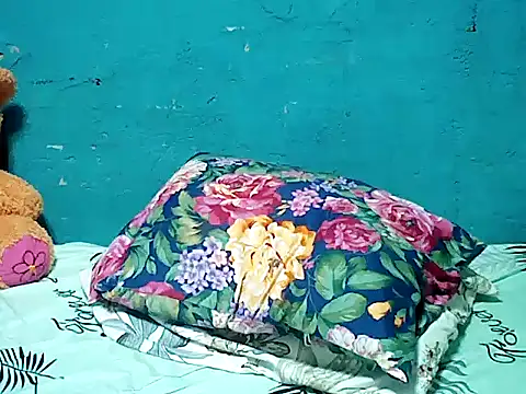 SmallluncutCock online show from November 18, 1:44 am