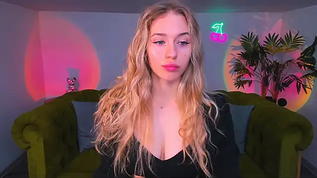 sassy cutie online show from October 28, 6:06 am