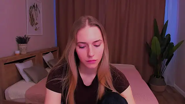 sassy cutie online show from February 13, 1:40 pm