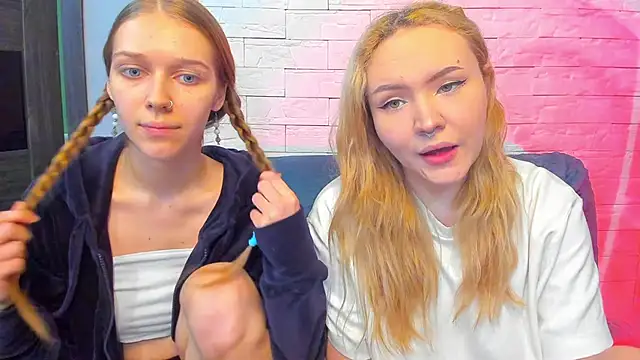 mari martin online show from December 16, 6:13 pm