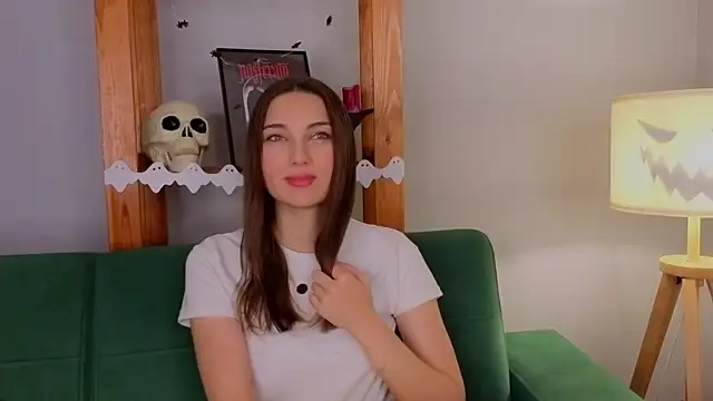 KateCahee online show from October 31, 12:33 am