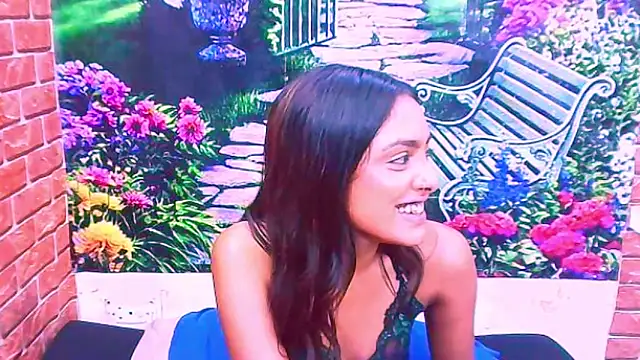 IndianPretty1 online show from December 2, 9:47 am