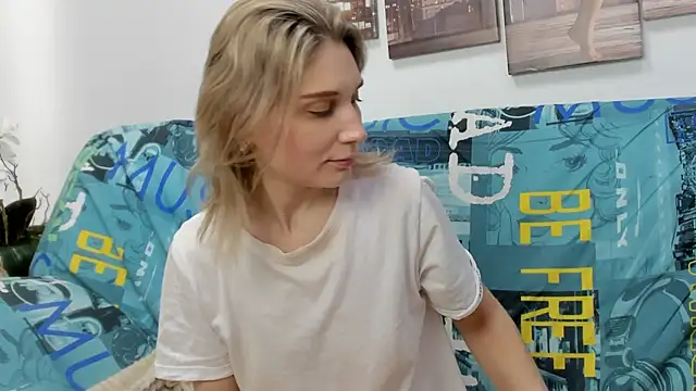 Tenderly Sophie online show from February 21, 1:17 am