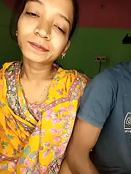 CoupleShow 432 online show from February 19, 1:07 pm