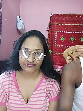 CoupleShow 432 online show from May 24, 7:57 am