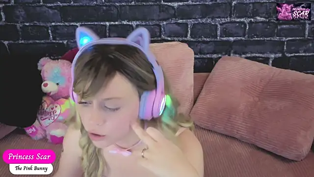 daddysprincess731 online show from July 3, 3:02 am