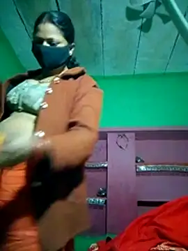 QRESABABY online show from November 27, 1:18 am