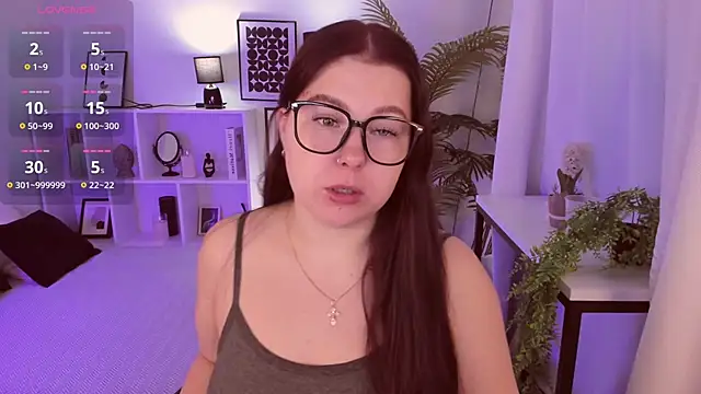 EffyBlush online show from November 19, 1:33 pm