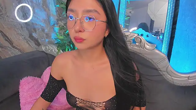 Snapshot of sydney_miller_ chatting on February 7, 11:30 pm sydney miller online show from February 7, 11:30 pm