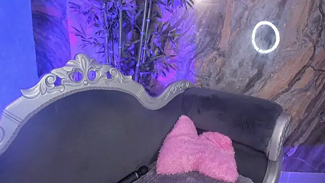 sydney miller  online show from March 20, 11:20 pm