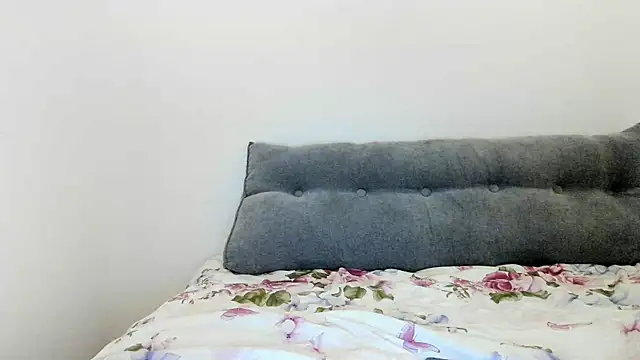 Blueskynicci online show from November 27, 5:26 pm