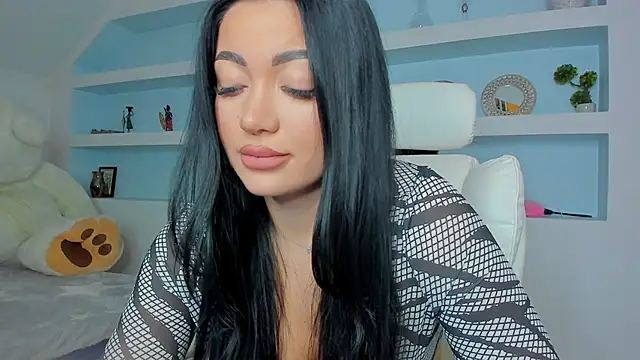 juliexxx online show from November 17, 5:19 pm