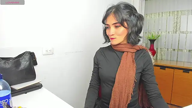 Snapshot of chloehanna chatting on November 20, 6:51 pm chloehanna online show from November 20, 6:51 pm