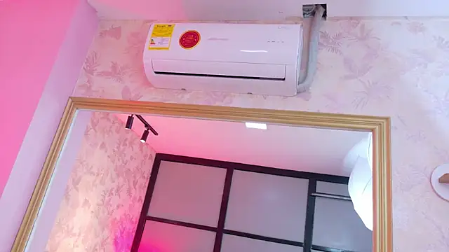 AdelineJhones online show from November 29, 3:48 pm