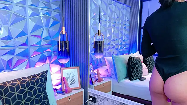 AdelineJhones online show from March 28, 2:27 pm