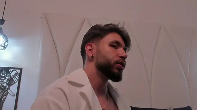 JACKSON STIFLER online show from January 6, 10:56 pm