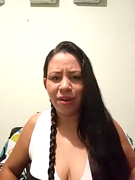 LeilaTaylor online show from November 14, 12:59 pm