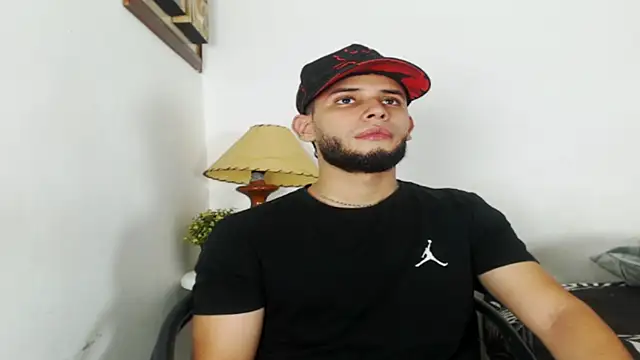 Maxcole 07 online show from October 31, 12:11 am