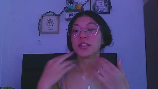 LissyM online show from November 22, 1:59 am