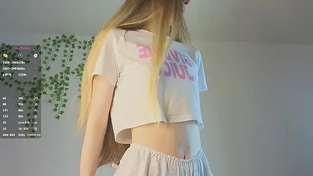 KissyCloud online show from November 17, 8:20 am