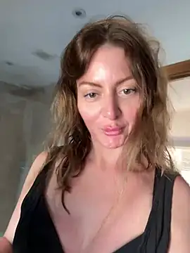 Lovelavender  online show from May 26, 2:13 pm