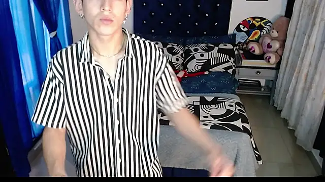 Yorsamm and friends online show from October 31, 10:00 pm