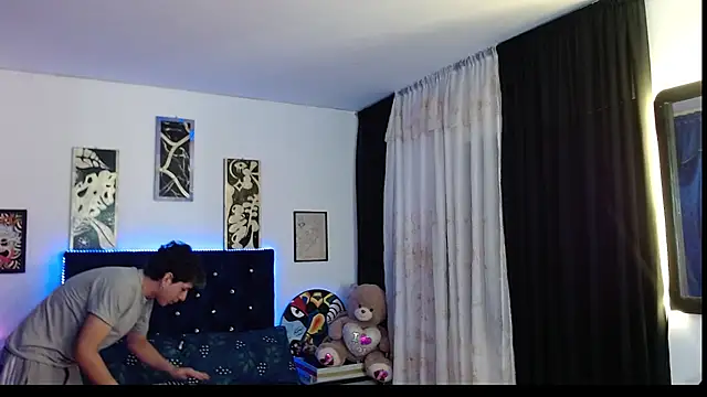 Yorsamm and friends online show from November 13, 10:08 pm