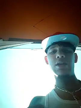 Snapshot of Scorpion05_ chatting on January 13, 3:45 am Scorpion05 online show from January 13, 3:45 am