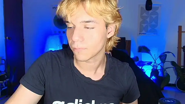 Habel  moretti online show from February 27, 7:58 pm