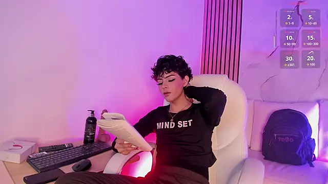 DannysaStar  online show from December 22, 11:13 pm