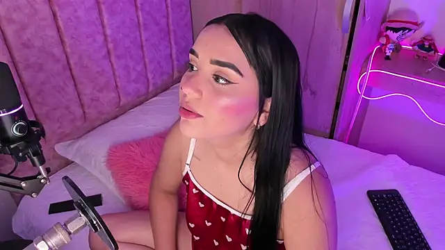 Snapshot of laana_foxx chatting on July 2, 11:22 pm laana foxx online show from July 2, 11:22 pm