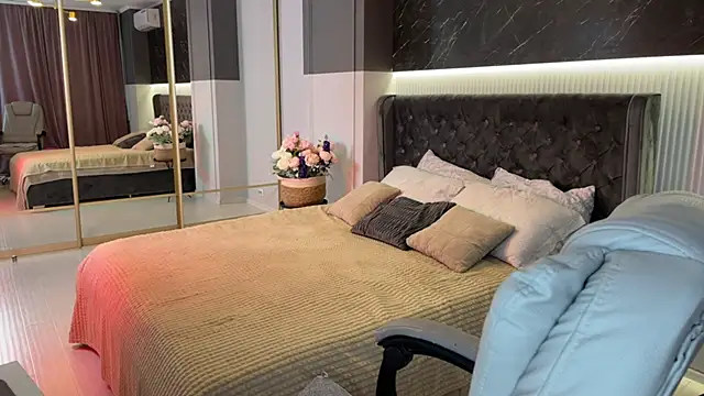 Wow Maya online show from March 27, 1:22 am