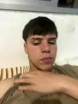 Snapshot of lucaaa_01 chatting on October 22, 6:24 am lucaaa 01 online show from October 22, 6:24 am