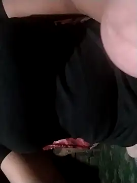 Snapshot of merry_jane2020 chatting on April 16, 11:00 am merry jane2020 online show from April 16, 11:00 am