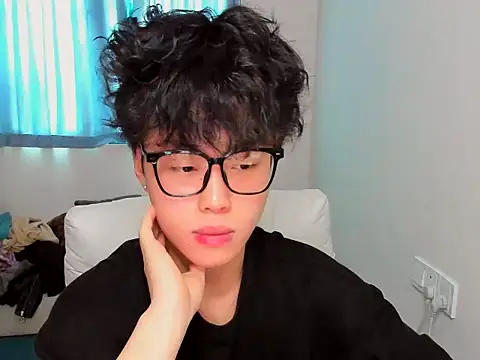 L1kuto online show from November 4, 2:54 am