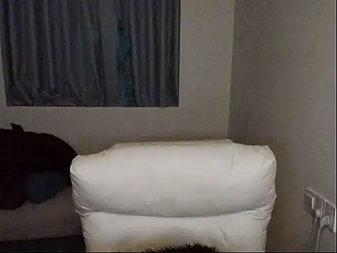 L1kuto online show from November 26, 3:02 pm