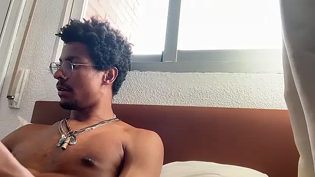 Albert Madrid online show from June 16, 4:42 pm